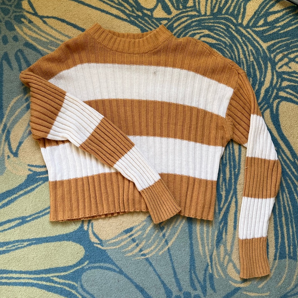 Cropped sweater